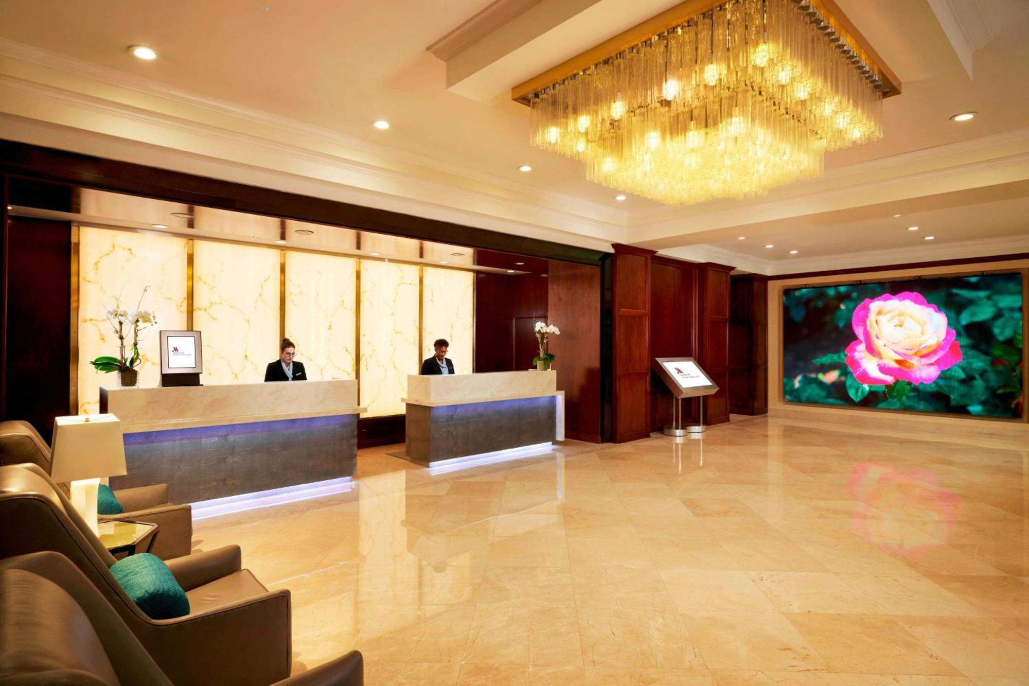Отель Miami Marriott Dadeland Экстерьер фото